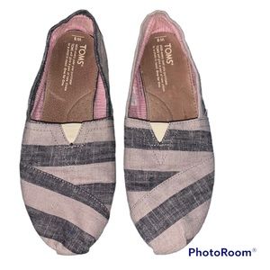 TOMS Alpargata Beige & Navy Stripes Flats - Size 8
